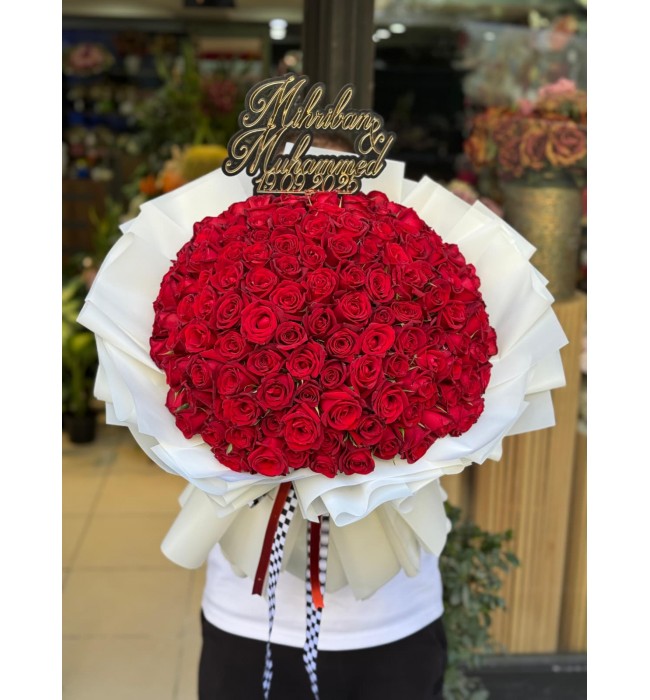 150 Kırmızı Güllü Buket